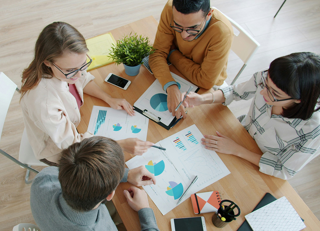 Service-img-AD-planning Advertising agency team developing a business growth strategy