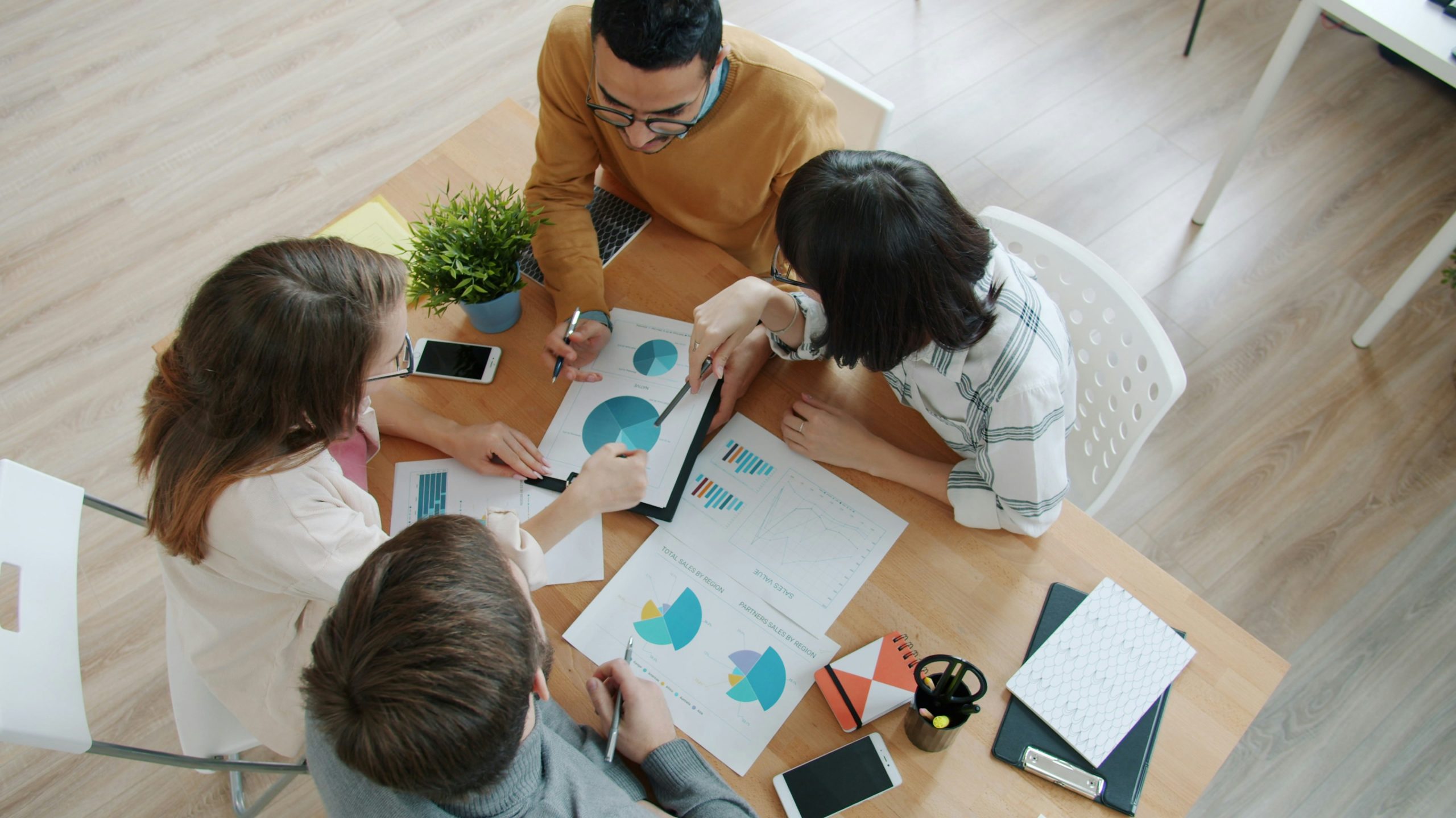 advertising agency discussing digital marketing